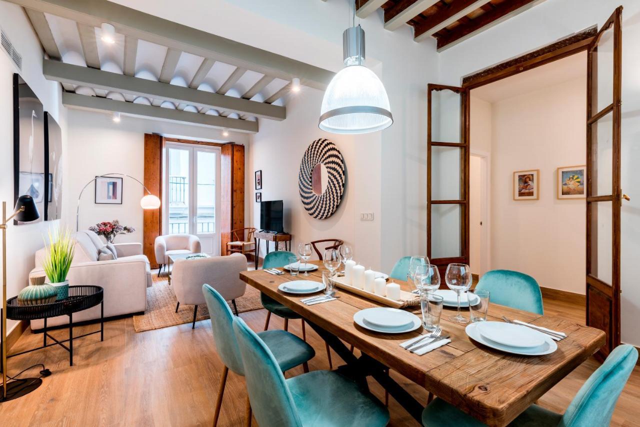 Apartamento de 4 dormitorios sin terraza