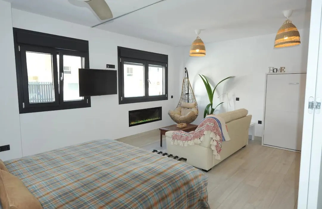 Acogedor apartamento en la playa de Cádiz-1