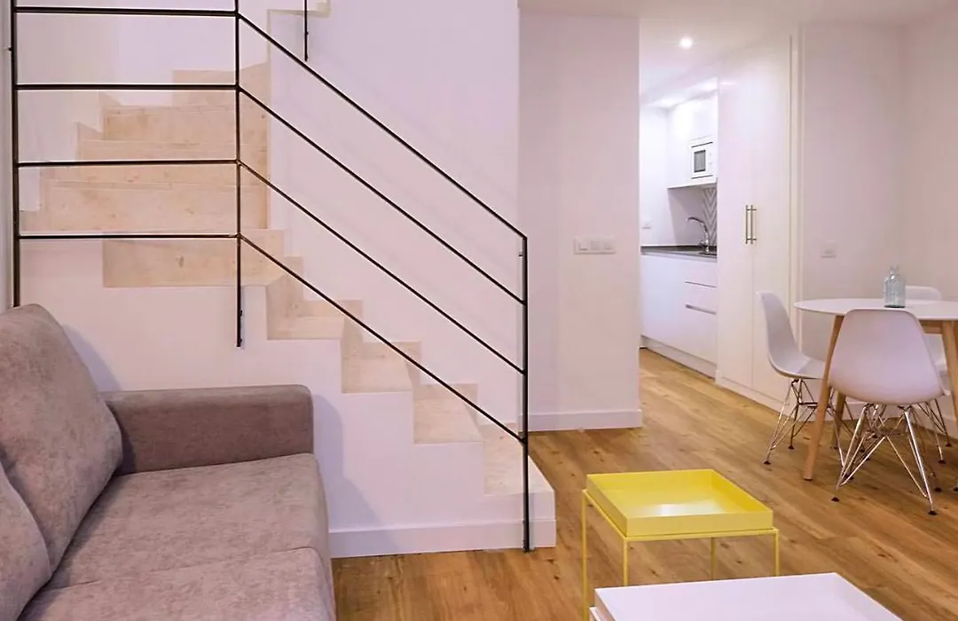 Precioso duplex con patio junto a la Catedral-1