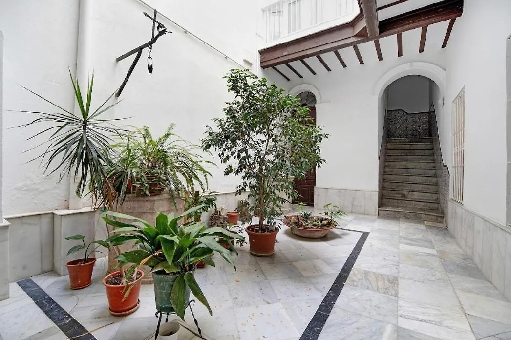 Precioso alojamiento en Cádiz junto al mercado-1