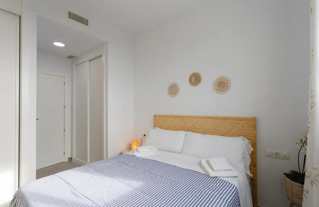 Poseidon Beach Apartment & Parking By Cadiz4Rentals-1