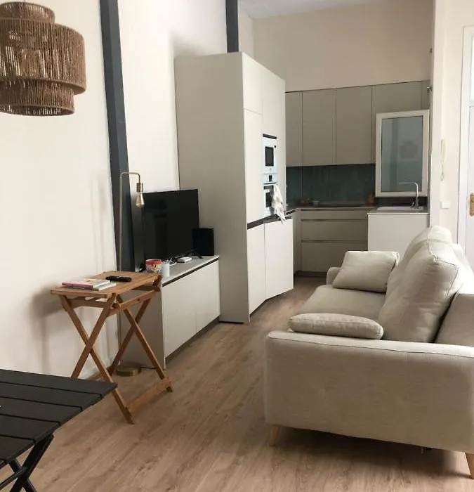 APARTAMENTO PREMIUM EN PLAZA MINA Minimalismo y confort a pasos del mar-1