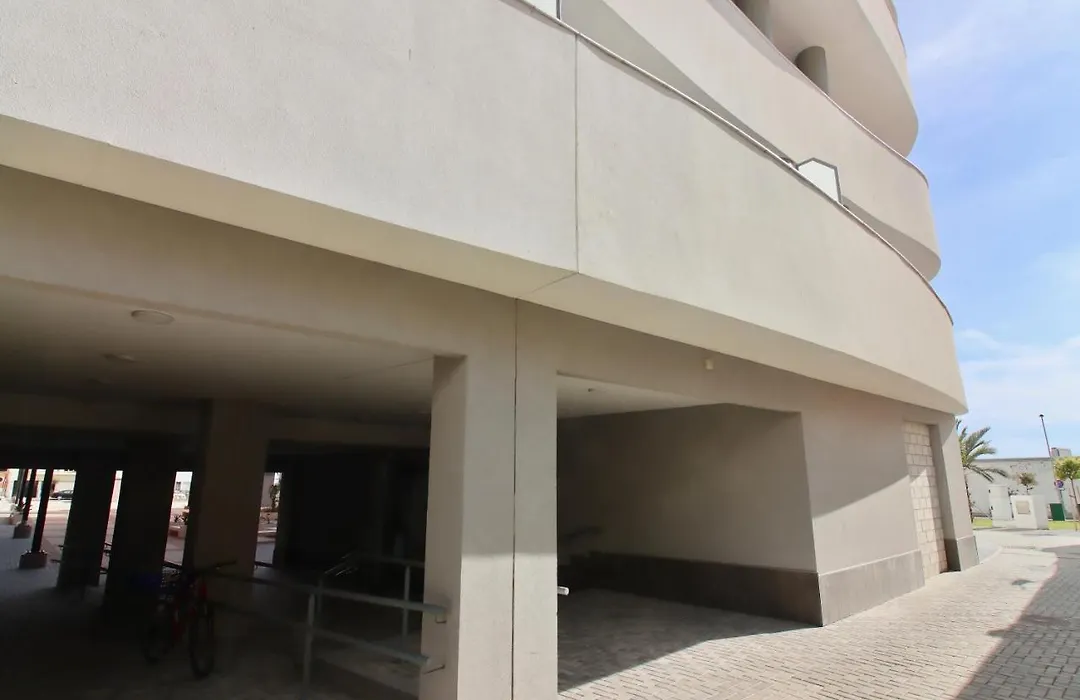 Apartamento San Leonardo Playa (Free Parking)-1