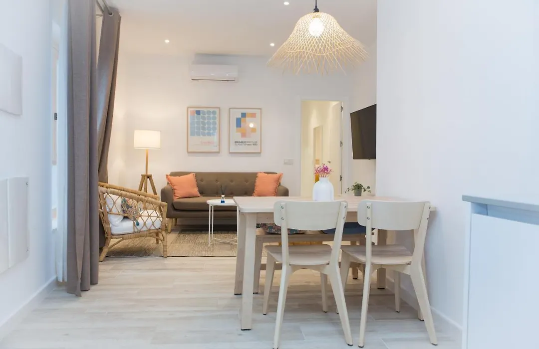 ARCO apartamento junto a la Catedral de Cádiz-1