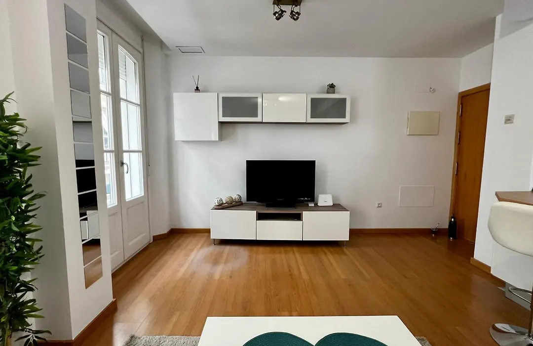 Apartamento Céntrico en Cádiz-1
