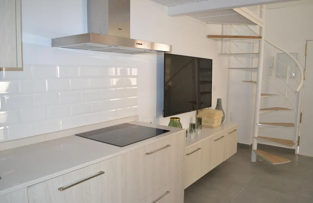 Victoria Beach Duplex-1