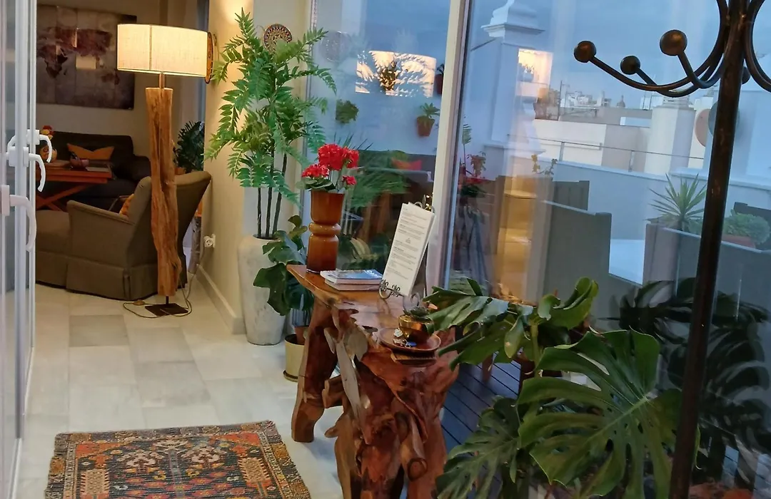 ***** Attic With Impressive Views And Jacuzzi-1