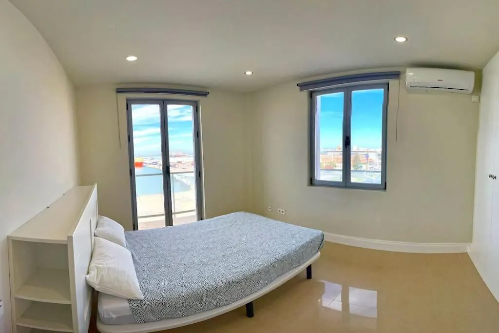 Apartamento Fenix - Recién renovado y vistas al mar-1