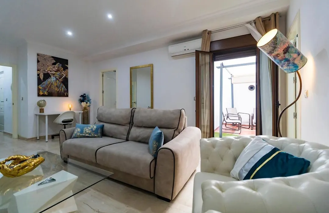 Sh Piluca'S Home. Moderno Apartamento Con Patio-1