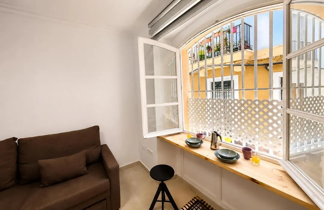 Apartamento Cádiz céntrico junto Torre Tavira-1