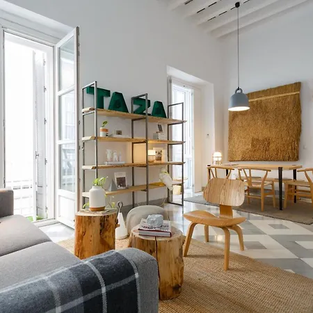 The Queen'S Designer Apartment By Cadiz4Rentals-3