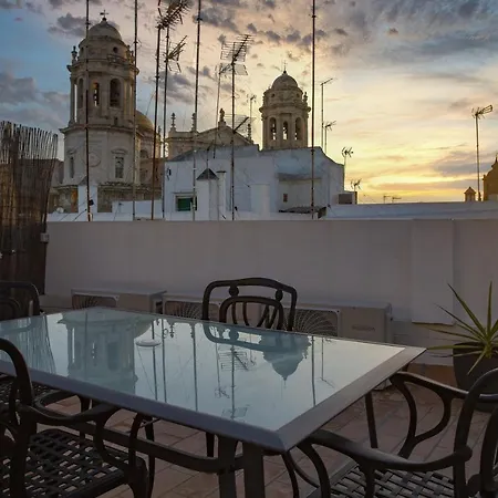 Catedral View Apartment By Cadiz4Rentals-3