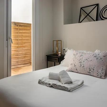 Writer'S Home By Cadiz Time-2
