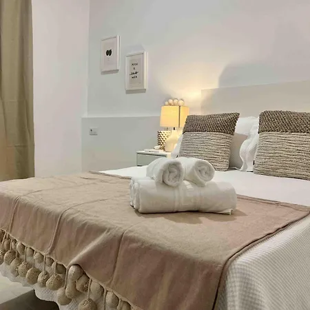 Apartamentos La Tahona Cádiz Centro-2