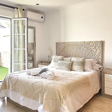 Studio Novena Little Apartments-2