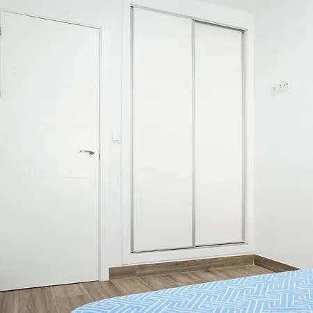 Awesome Apartment In Cadiz With Wifi-2