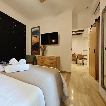 Le Charme Little Apartments-2