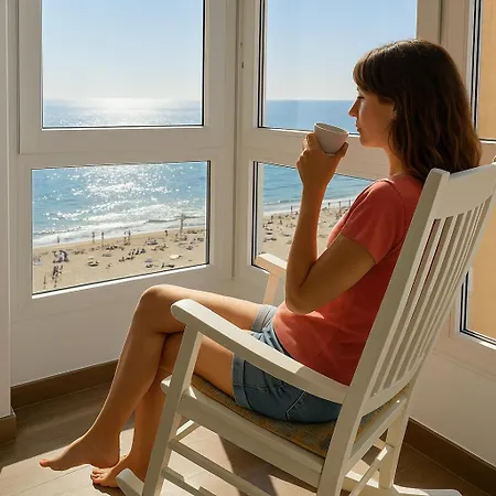 Skyline - Beach Apartment With Breathtaking Views And More-2