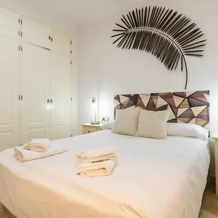 Sh Piluca'S Home. Moderno Apartamento Con Patio-3