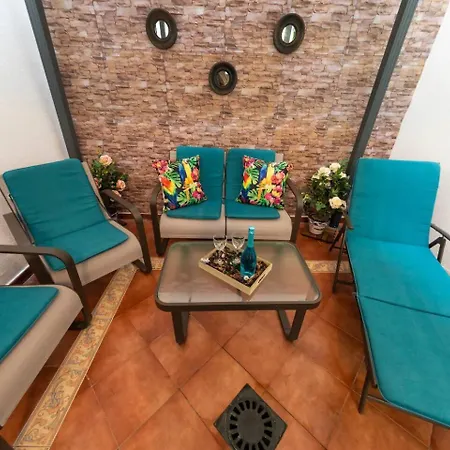 Sh Piluca'S Home. Moderno Apartamento Con Patio-2