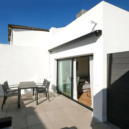 Villar Suites By Cadiz4Rentals-3