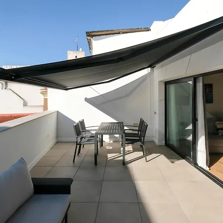 Villar Suites By Cadiz4Rentals-2