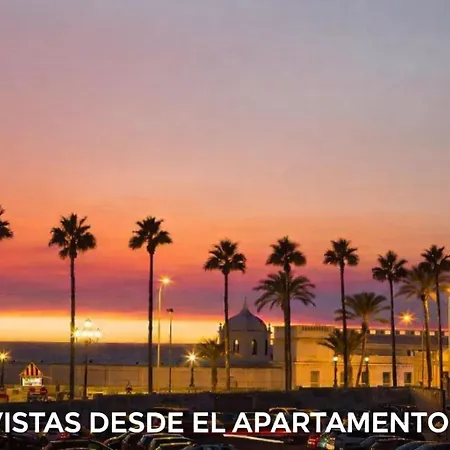 The Traveller'S House Con Vistas A Playa La Caleta-2