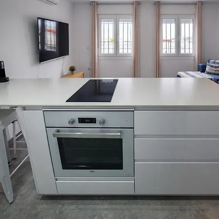 Tres Carabelas con Wifi y Netflix-3