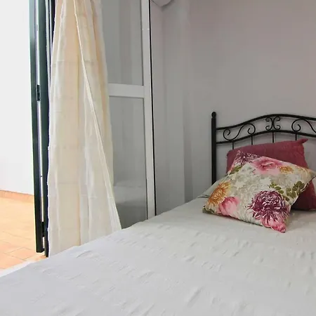 Apartamento Patio Junto a la Playa-3