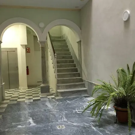 Apartamento nuevo en casa tipo palacio-2