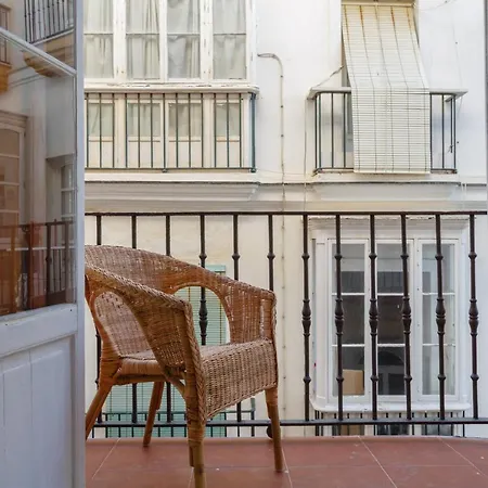 Casa Del COLECCIONISTA by Cadiz4Rentals-2