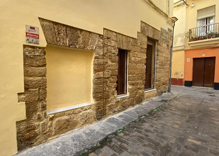 GADEIRAS SUITES - Apartamentos Turísticos de 2 llaves Cádiz
