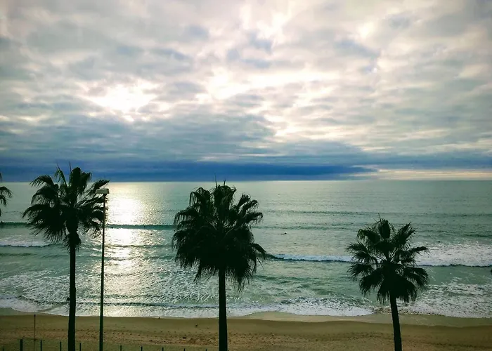 Apartamento Fernandez Ladreda con Acceso Directo a la Playa y a cinco minutos andando del Centro Cádiz