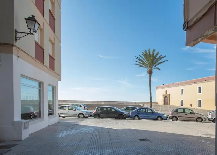 Apartamento Fenicia con aparcamiento incluido Vistas al mar Cádiz
