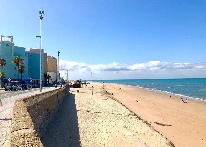 Apartamento GATU Vista Infinita 1ªlinea playa, vistas al mar Parking opcional Cádiz