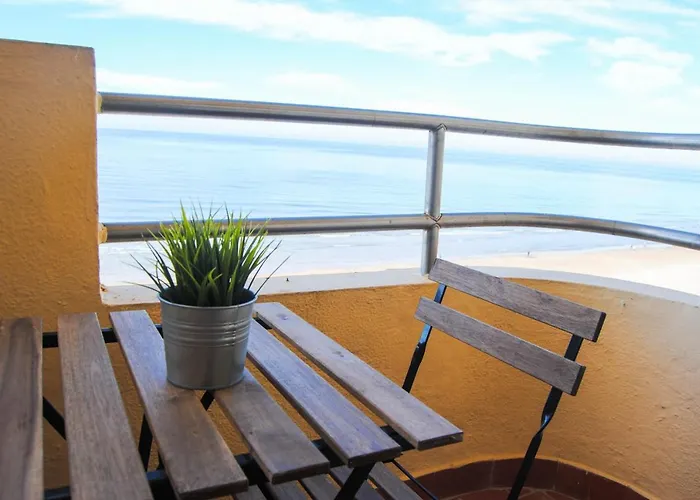 Apartamento Piso amplio frente al mar en pleno paseo marítimo. Cádiz
