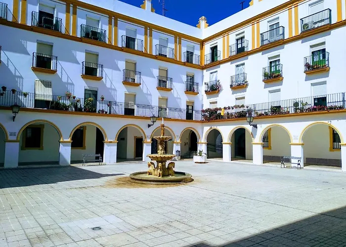 Los Patios de la Caleta Cádiz