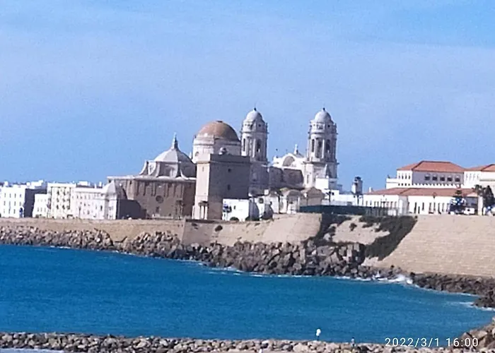 Los Tres Girasoles Cádiz
