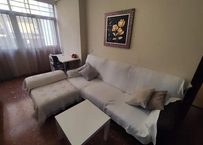 Apartamento Amplio piso junto a Playa Victoria Cádiz