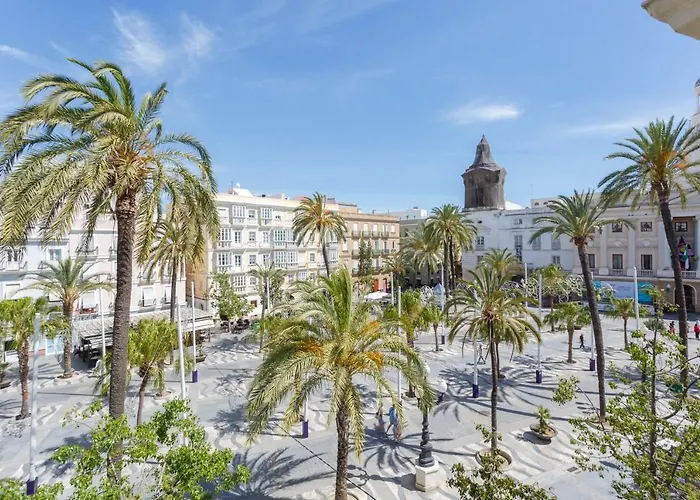 Apartamentos El Capitan Veneno by Cadiz4Rentals