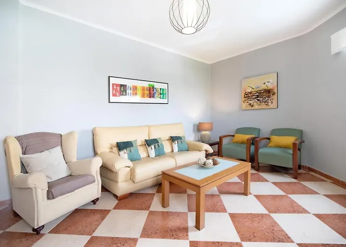 Grand Beachside Apartment - Cádiz