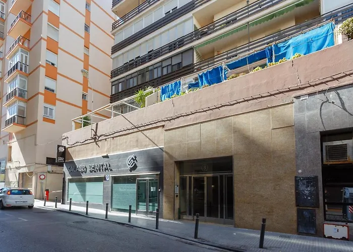 Apartamento El Velero en la playa Victoria Grupo AC Gestion Cádiz