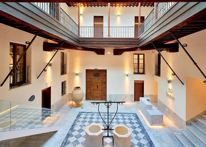 Tandem Torres de Cádiz Suites