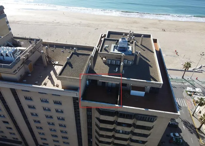 Ático primera línea de playa. Cádiz
