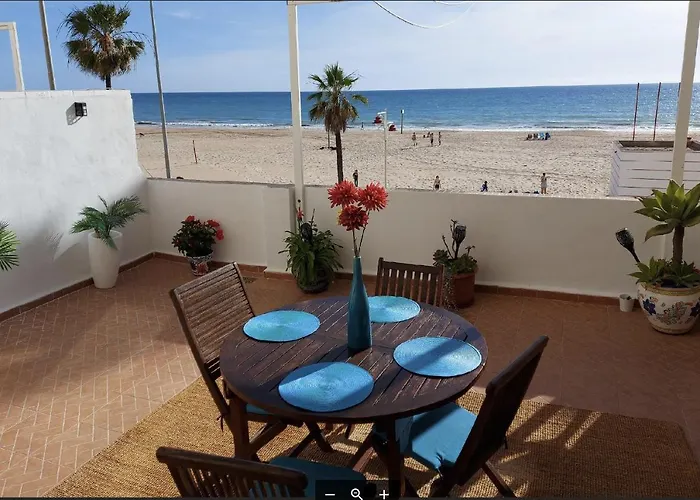 Amazing Frontal Beach Apartment #Traveller'S Awards2023 Cádiz