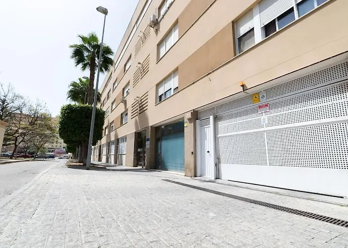 Moderno Apartamento En Cadiz 9 Min Andando De La Playa Victoria Con Garaje