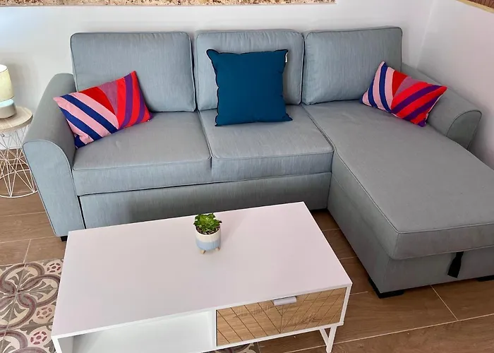 GATU PREMIUM Villa Flamenca , Preferente mayores de 25 años y familias Cádiz