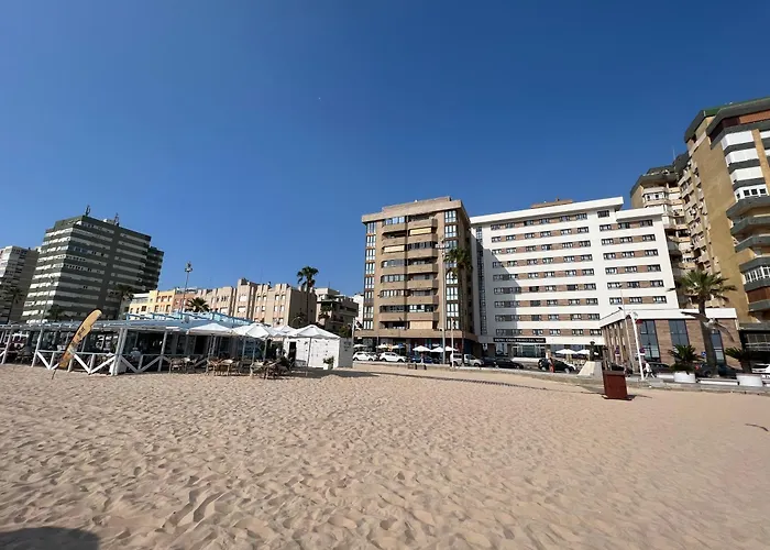 Ático primera línea de playa. Cádiz