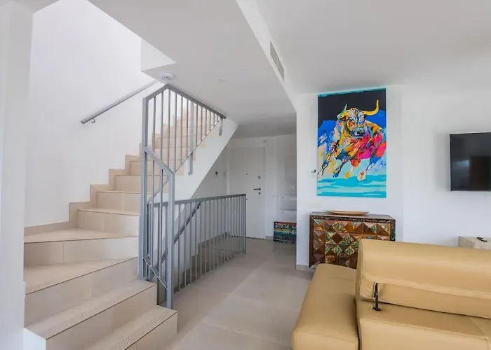 Luxury Beach Townhouse Retreat Cádiz