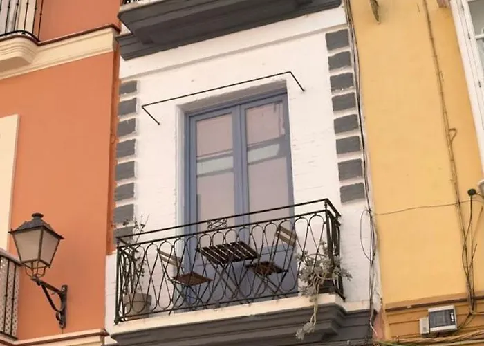 Apartamento Estrena Casa Unica Con Encanto En El Populo Cádiz